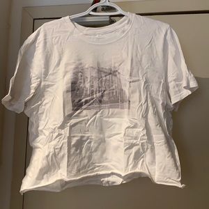 A&F cropped Graphic Tee